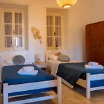Apartament George&michael Traditional House *