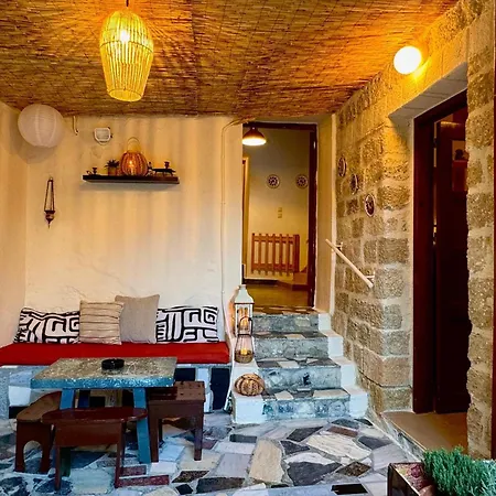 George&michael Traditional House Διαμέρισμα
