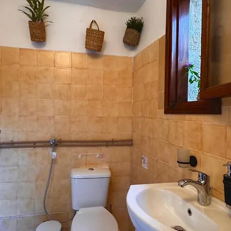 George&michael Traditional House Daire Rhodes City