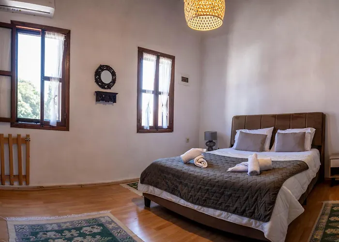 George&michael Traditional House Apartamento Rhodes City